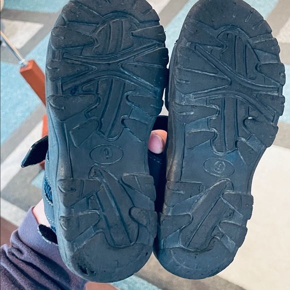 Little boys Sandals, Navy shoes with velcro, Size 9 little boy sandals 🌀🎈🌀 - Picture 9 of 14